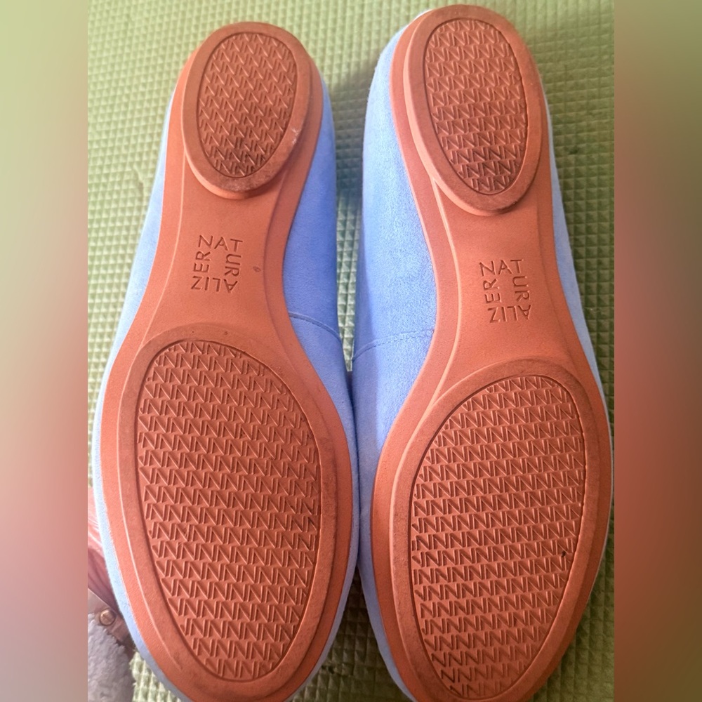 Naturalizer Light Blue Suede Flats - Picture 5 of 6